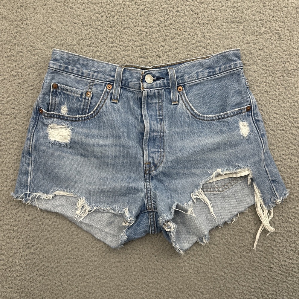 Levi's 501 Original Fit High Rise Denim Jean Shorts 2" Distressed Women's 27